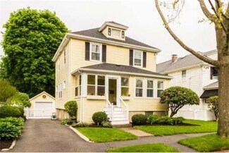 31 Parkway Crescent, Milton, MA 02186