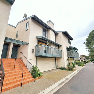 8271 Caminito Modena, La Jolla, CA 92037