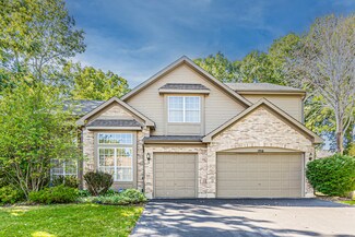 1916 S Osprey Ln, Libertyville, IL 60048