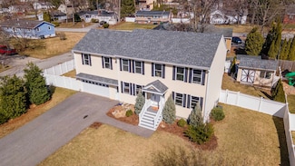 7 Carlisle Rd, Nashua, NH 03062