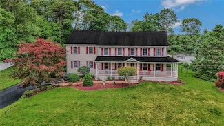 16 Abbey Ln Unit 116, Setauket, NY 11733