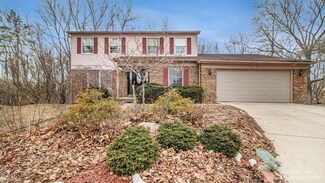 2955 Lakehurst Ct, Ann Arbor, MI 48105