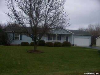 3821 Mystic Meadows Ln, Williamson, NY 14589