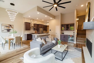 End Down Unit - Modern Gray, Santa Fe, NM 87506
