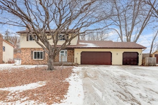 315 Colleen Ave, Saint Paul, MN 55126