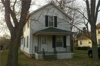 305 W 5th St, Genoa, OH 43430