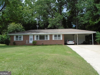 122 Houston St, Barnesville, GA 30204