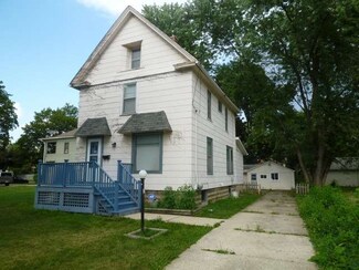 451 N View St, Aurora, IL 60506