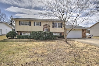 6525 Majors Ln, Decatur, IL 62521