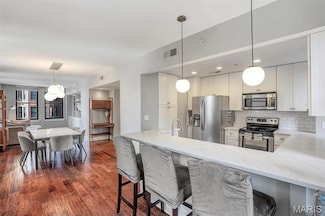 314 N Broadway Unit 903, Saint Louis, MO 63102