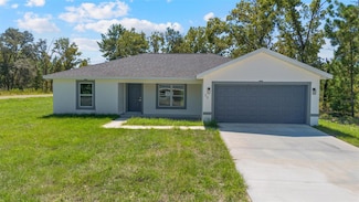 33 Fisher Lane Way, Ocklawaha, FL 32179