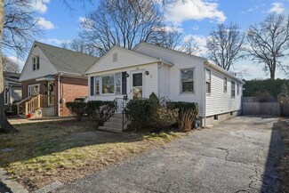 144 Texas Ave, Providence, RI 02904