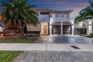 15018 SW 176th St, Miami, FL 33187