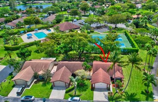 29 Fawlkland Cir, Boynton Beach, FL 33426
