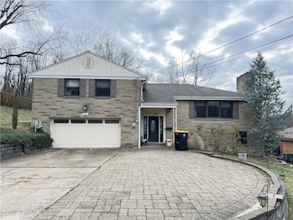 616 Rolling Green Dr, Bethel Park, PA 15102