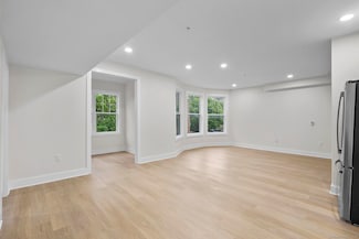 1546 Chapel St Unit 4, New Haven, CT 06511
