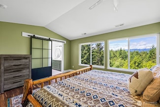 14885 NW Eagles View Dr, Seabeck, WA 98380