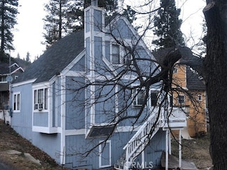 324 Forest Cir, Crestline, CA 92325