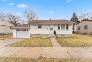 536 Charles St, Reedsburg, WI 53959