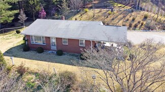 3028 W Us Highway 421, Wilkesboro, NC 28697