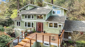 8521 E Mercer Way, Mercer Island, WA 98040