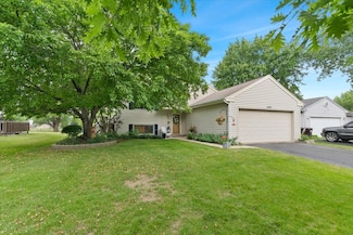 3583 Newport Dr, Island Lake, IL 60042