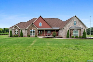 786 Steele Ln, New Market, AL 35761