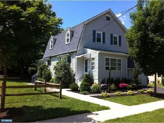 314 Delaware Ave, Essington, PA 19029