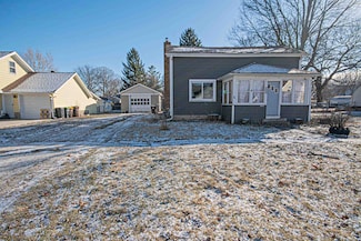 336 W Menomonie St, Belvidere, IL 61008