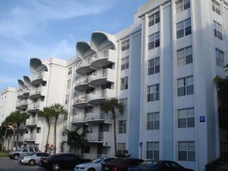 484 NW 165th Street Rd Unit A316, Miami, FL 33169