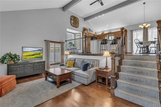 8574 Hauser Ct, Lenexa, KS 66215