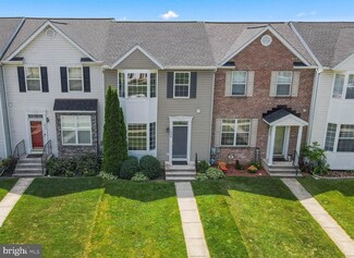 1806 Upper Forde Ln, Hampstead, MD 21074