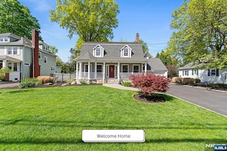 441 Grant Ave, Oradell, NJ 07649