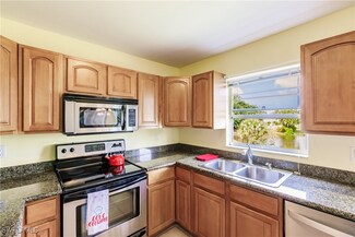 6864 Sandtrap Dr Unit 4, Fort Myers, FL 33919