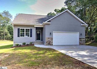 8 N Plainview Dr, Greenville, SC 29611