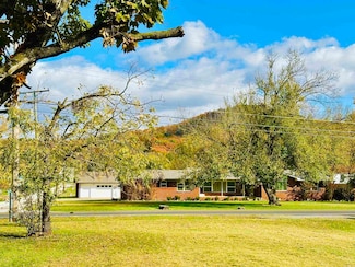 100 Campus St, Marshall, AR 72650