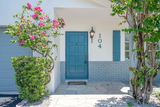 104 Orchard Ridge Ln, Boca Raton, FL 33431
