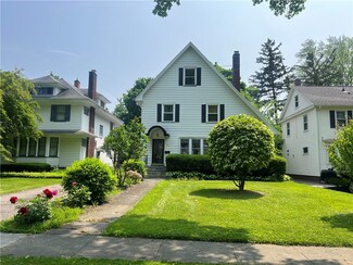 105 Inglewood Dr, Rochester, NY 14619