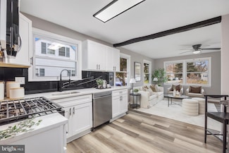 6 Victor Pkwy, Annapolis, MD 21403