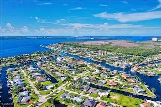 5309 Baypoint Ct, Cape Coral, FL 33904