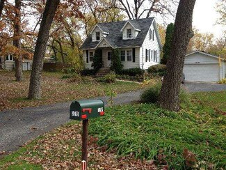 35161 N Forest Ave, Ingleside, IL 60041