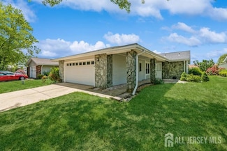 305 Flanders Rd, Monroe Township, NJ 08831