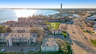 4001 Nasa Road 1 Unit 223, Clear Lake City, TX 77586