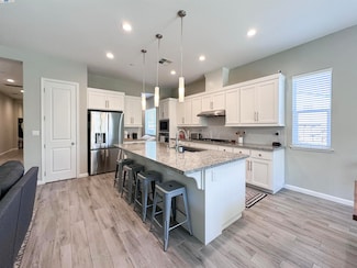 500 Brinwood Way, Oakley, CA 94561