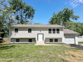 1136 Aldrich Rd, Jackson, NJ 08527
