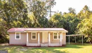 1410 Hazel St, Waycross, GA 31501