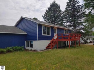 5924 Vance Rd, Grawn, MI 49637