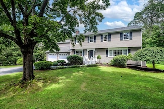 43 River Rd, Monroe, CT 06468
