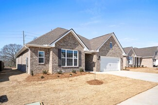 2112 Brandon Dr, Cullman, AL 35058