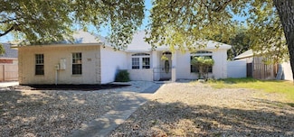 409 Fairway Oaks St, Rockport, TX 78382